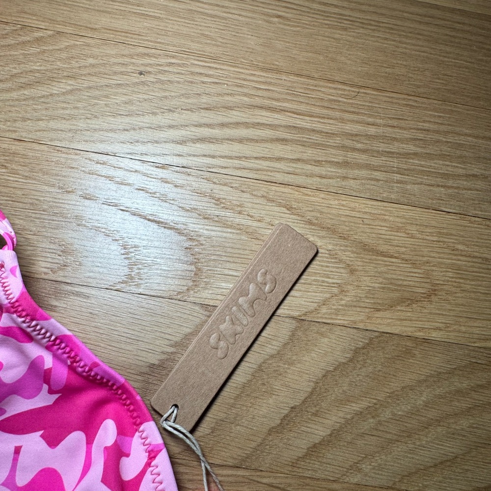 SKIMS- Pink Camo Bikini Top - Picture 3 of 5